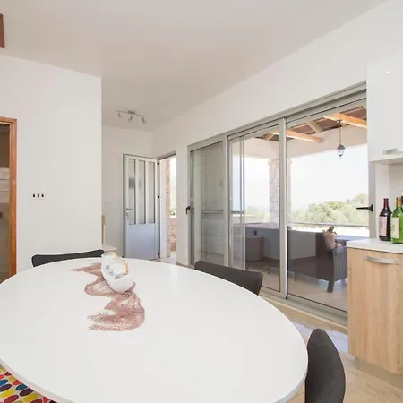 Solar House Martina - Happy Vela Luka